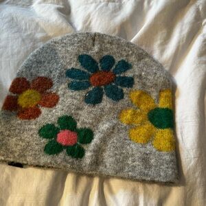 Floral Gray Wool Beanie - Multicolor Flowers